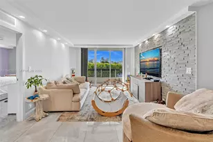 3530 Mystic Pointe Dr, Aventura, FL 33180 - Photo 32