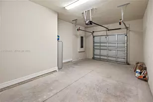 4488 E Appleton Cir E, Oakland Park, FL 33309 - Photo 24