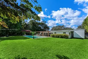 12685 SW 81st Ave, Pinecrest, FL 33156 - Photo 4