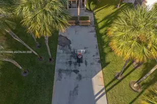 7610 Stirling Rd, Davie, FL 33024 - Photo 16