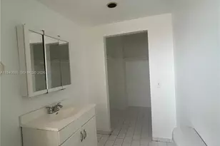 5851 W 20th Ave, Hialeah, FL 33012 - Photo 8