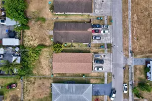 11467 SW 215th St, Miami, FL 33189 - Photo 6