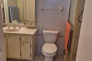 4001 Hillcrest Dr, Hollywood, FL 33021 - Photo 10