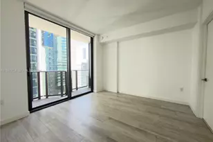 55 SW 9th St, Miami, FL 33130 - Photo 12