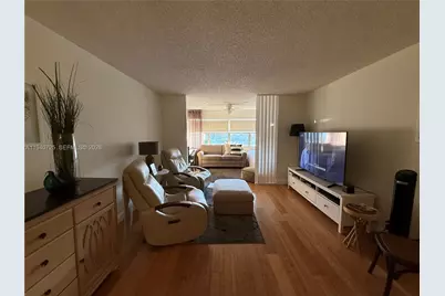 9540 Sunrise Lakes Blvd #208, Sunrise, FL 33322 - Photo 18