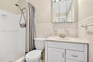 280 SW 63rd Ave, Plantation, FL 33317 - Photo 22