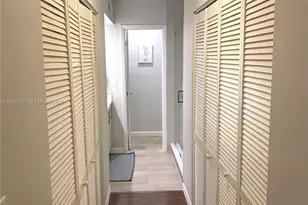 6417 Windmill Gate Rd, Miami Lakes, FL 33014 - Photo 16