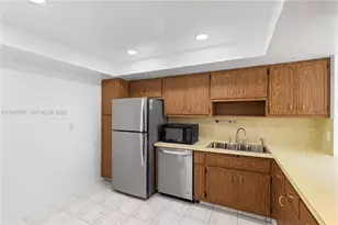 1351 NE Miami Gardens Dr, Miami, FL 33179 - Photo 14