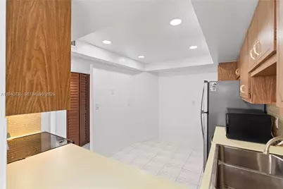 1351 NE Miami Gardens Dr #301E, Miami, FL 33179 - Photo 14