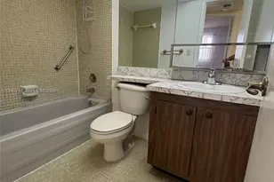 8450 Sunrise Lakes Blvd, Sunrise, FL 33322 - Photo 6