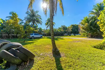19750 SW 136th St, Miami, FL 33196 - Photo 16