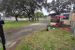 3108 NW 29th St, Miami, FL 33142 - Photo 8