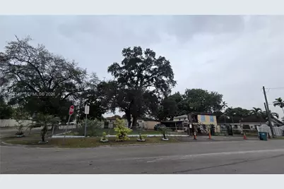 3108 NW 29th St, Miami, FL 33142 - Photo 22