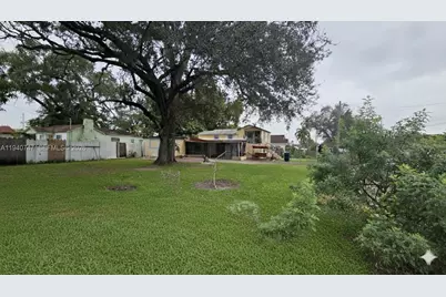 3108 NW 29th St, Miami, FL 33142 - Photo 16