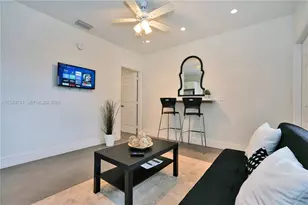 60 NW 76th St, Miami, FL 33150 - Photo 22