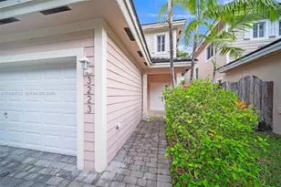 3223 SE 2nd Dr, Homestead, FL 33033 - Photo 2