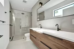 3071 Hibiscus St, Miami, FL 33133 - Photo 6