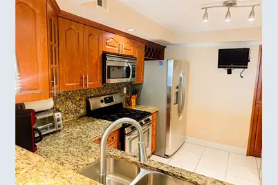 3140 S Ocean Dr #210, Hallandale Beach, FL 33009 - Photo 4