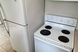 6609 Winfield Blvd, Margate, FL 33063 - Photo 4