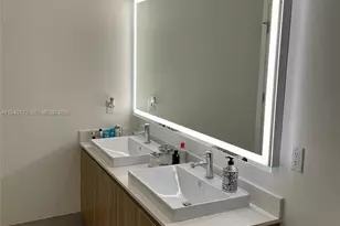 2960 NE 207th St, Aventura, FL 33180 - Photo 6