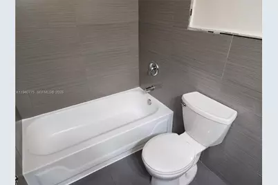 9537 NW 42nd St, Sunrise, FL 33351 - Photo 20