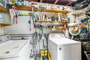 11339 NE 8th Ct, Biscayne Park, FL 33161 - Photo 34