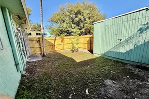 617 NW 10th St, Miami, FL 33136 - Photo 30