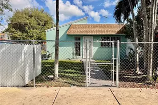 617 NW 10th St, Miami, FL 33136 - Photo 26
