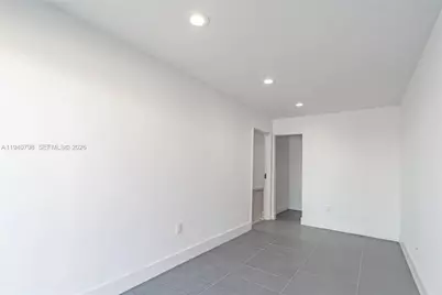 1670 W 31st Pl, Hialeah, FL 33012 - Photo 2