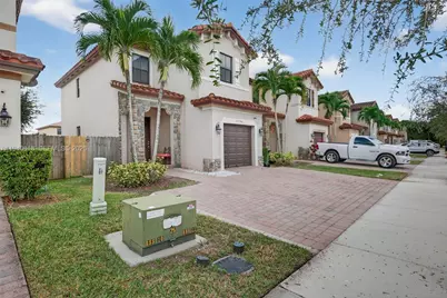 3756 NE 1st St, Homestead, FL 33033 - Photo 10