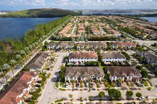 8885 NW 102nd Ct, Doral, FL 33178 - Photo 28