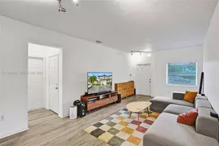 2238 SE 26th Ln, Homestead, FL 33035 - Photo 4