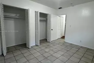 212 NE 41st St, Oakland Park, FL 33334 - Photo 18
