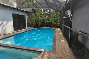 1451 W Sandpiper Cir, Pembroke Pines, FL 33026 - Photo 20