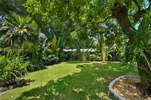 8730 NE 8th Ct, Miami, FL 33138 - Photo 8