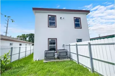 1831 NW 67th St #2, Miami, FL 33147 - Photo 30