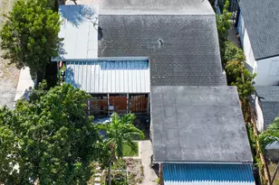 1401 NW 44th St, Miami, FL 33142 - Photo 32