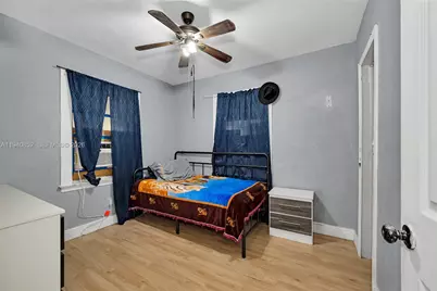 1401 NW 44th St, Miami, FL 33142 - Photo 20