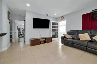 1401 NW 44th St, Miami, FL 33142 - Photo 14