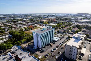 1825 W 44th Pl, Hialeah, FL 33012 - Photo 28