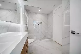 400 Alton Rd, Miami Beach, FL 33139 - Photo 14