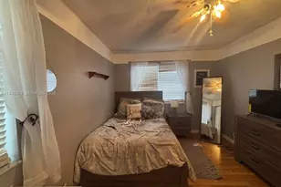 7390 S Pinewalk Dr S, Margate, FL 33063 - Photo 4