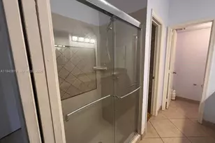 7390 S Pinewalk Dr S, Margate, FL 33063 - Photo 40