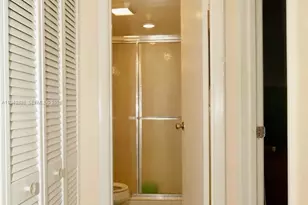 5860 NW 44th St, Lauderhill, FL 33319 - Photo 16