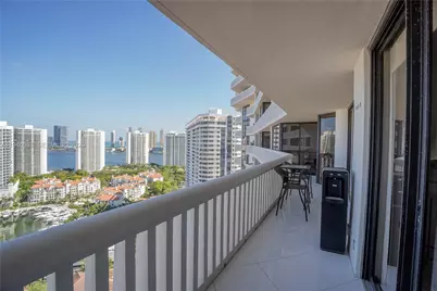 1000 W Island Blvd #2806, Aventura, FL 33160 - Photo 6