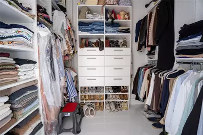 1000 W Island Blvd #2806, Aventura, FL 33160 - Photo 20