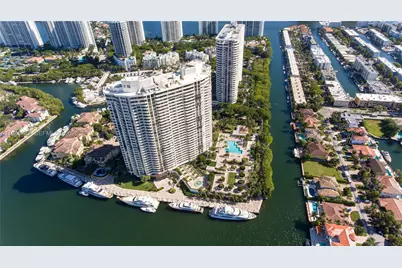 1000 W Island Blvd #2806, Aventura, FL 33160 - Photo 30