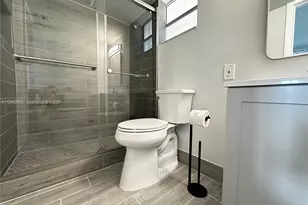 301 NW 177th St, Miami Gardens, FL 33169 - Photo 10