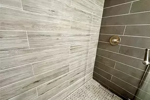 301 NW 177th St, Miami Gardens, FL 33169 - Photo 12