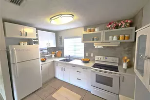 2775 W 61st St, Hialeah, FL 33016 - Photo 6